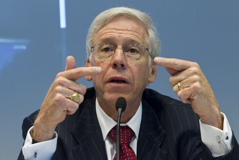 IIF:1 τρισ.€ το κόστος της εξόδου