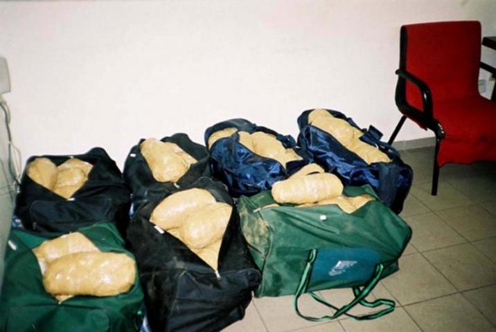 Βρήκαν σάκους με 117 κιλά χασίς