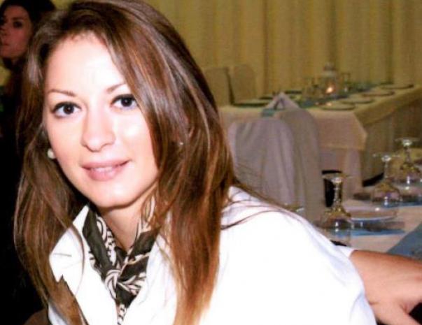 Διαψεύδει την αποχώρησή της