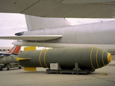 Εκσυγχρονίζουν τα οπλοστάσιά τους