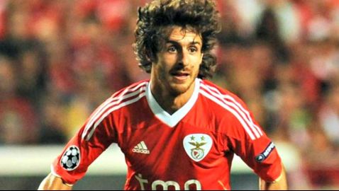 Σούπερ σταρ για Θρύλο