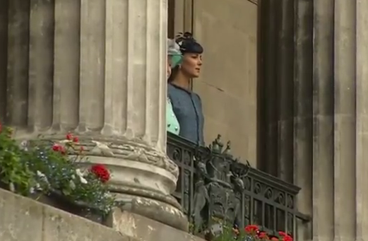 Το έριξε και στο τραγούδι η Kate;