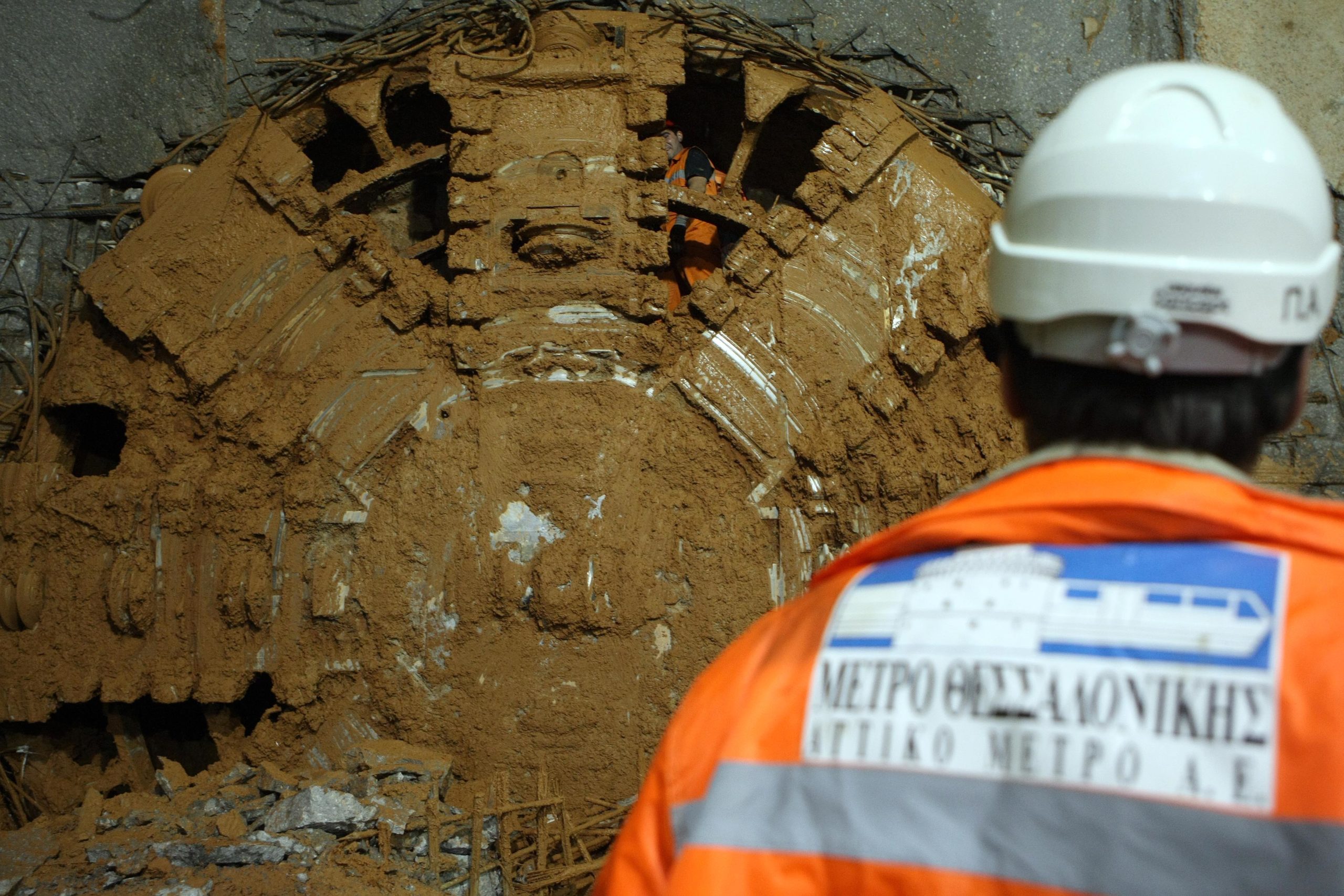Ξαναπαίρνει μπρος ο μετροπόντικας