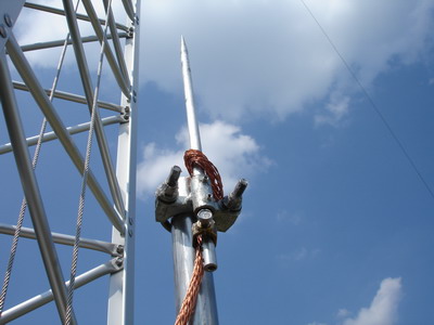 Ξήλωσαν το αλεξικέραυνο