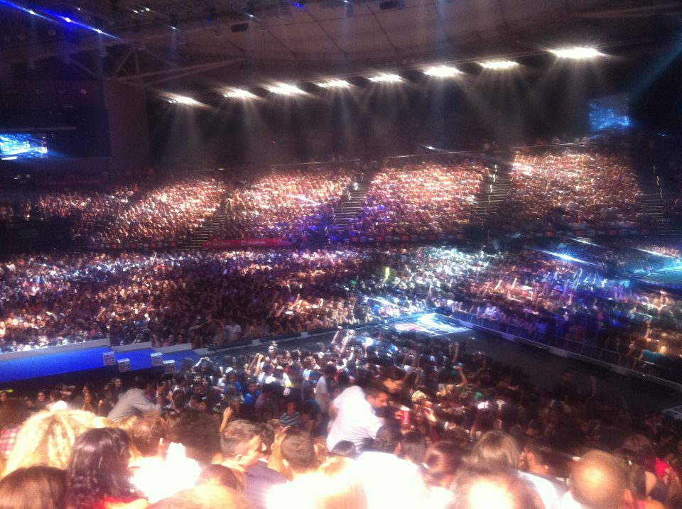 Λαοθάλασσα στα MAD