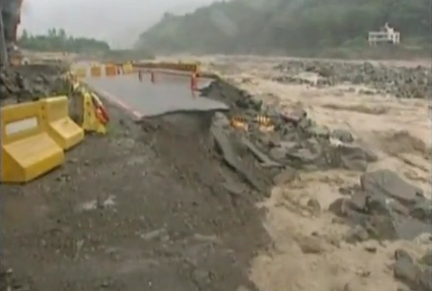 Πέντε νεκροί στις πλημμύρες