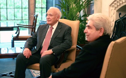 Ο Παπούλιας τα λέει με Χριστόφια