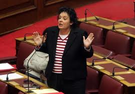 Κανέλλη: «Ο κόσμος θα πνίξει το φίδι»