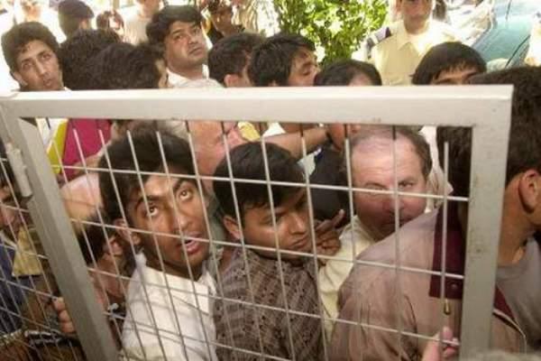 8.800 μετανάστες θέλουν να φύγουν