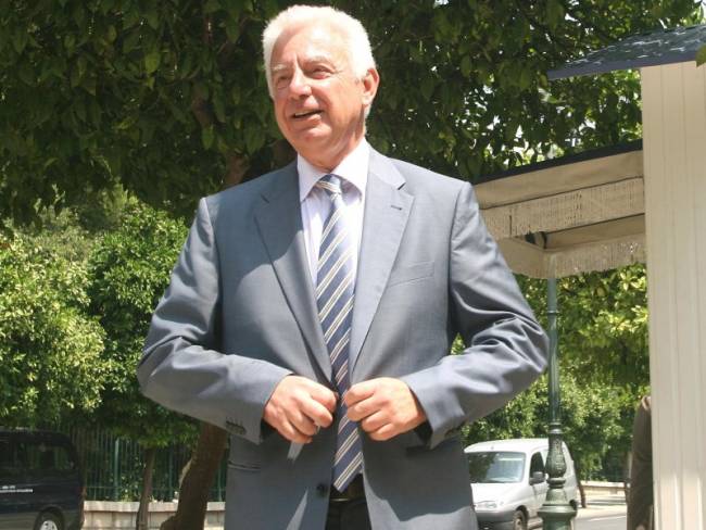 Τώρα – Στον Παπούλια ο Πικραμμένος