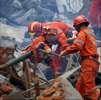 Φονικός σεισμός στην Κίνα
