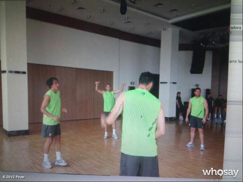 Χαλαρώνουν πριν τον αγώνα