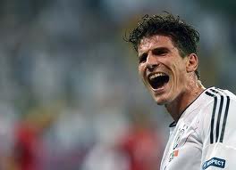 Με σβηστές μηχανές