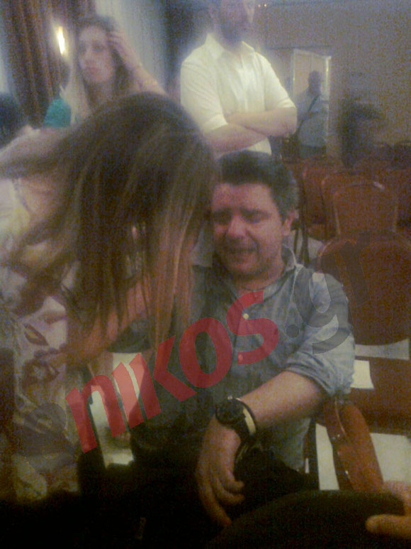 Τώρα-Περιμένουν ασθενοφόρο στον ΕΔΟΕΑΠ