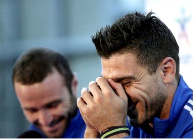 “Πάρτε τηλέφωνο τον κ. Σαμαρά”