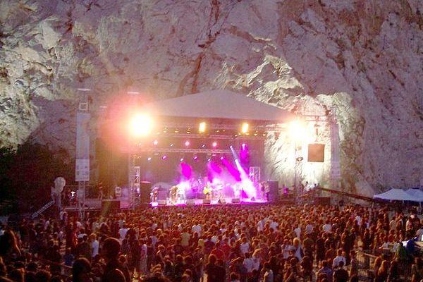 «Στη Σκιά των Βράχων 2012»