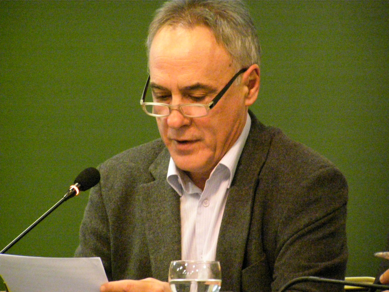 Ο Ν. Τσούκαλης στον Ν. Χατζηνικολάου