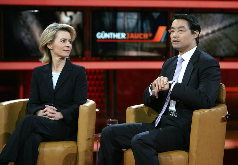 Μόνο οι Γερμανοί προσλαμβάνουν