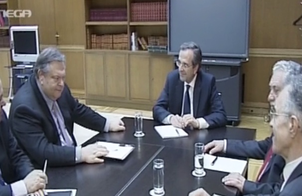 “Φρέσκα” πρόσωπα λιγότεροι πολιτικοί