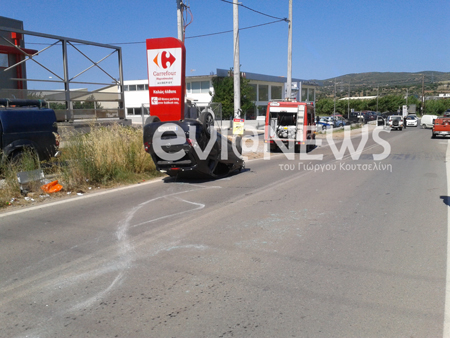 Τούμπαρε αυτοκίνητο