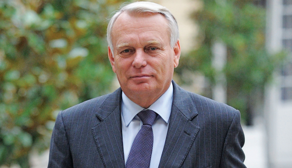 “Χέρι χέρι Μέρκελ με Ολάντ”