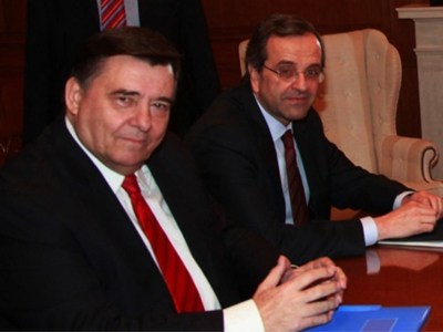 Περαστικά από Καρατζαφέρη