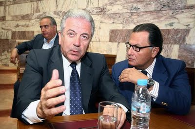 Αλλάζουν Παναγιωτόπουλος με Αβραμόπουλο;