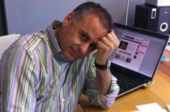 Τώρα: «Χτύπησε και τον Παπαδάκη»