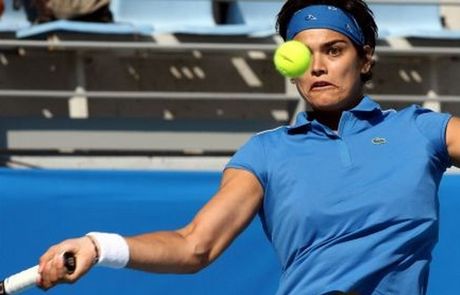 Γιατί η Ελλάδα την πληγώνει;