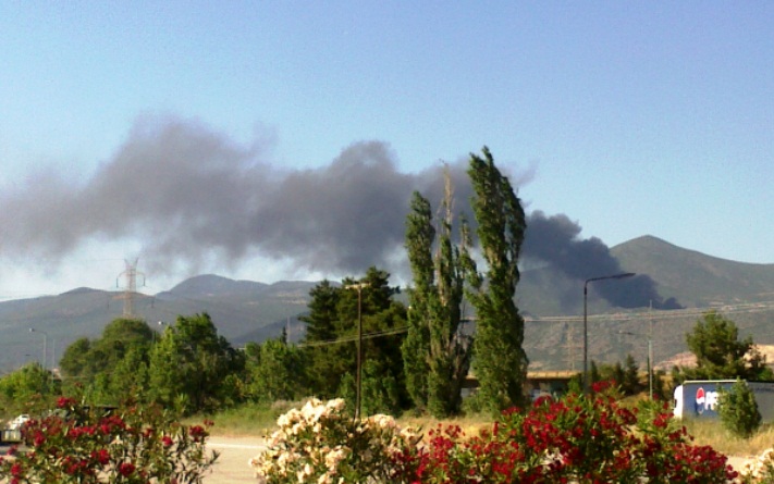 Τώρα – Φωτιά στη Λαμία