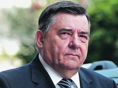 Στην Πυροσβεστική ο Καρατζαφέρης