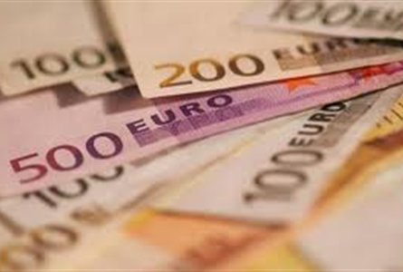 Φρένο στην εκροή καταθέσεων