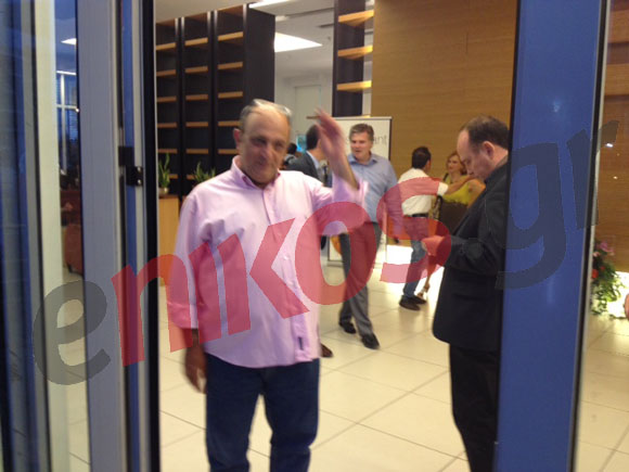 Χαμογελαστός ο Μουρούτης