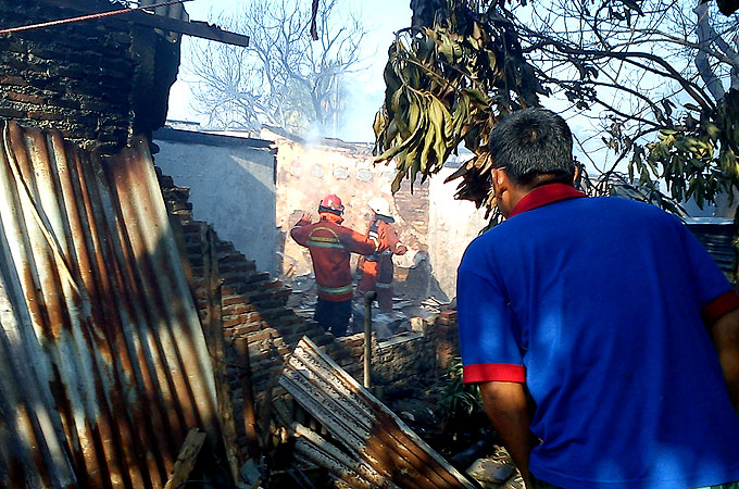 Τώρα-Άλλοι 3 νεκροί στη Τζακάρτα