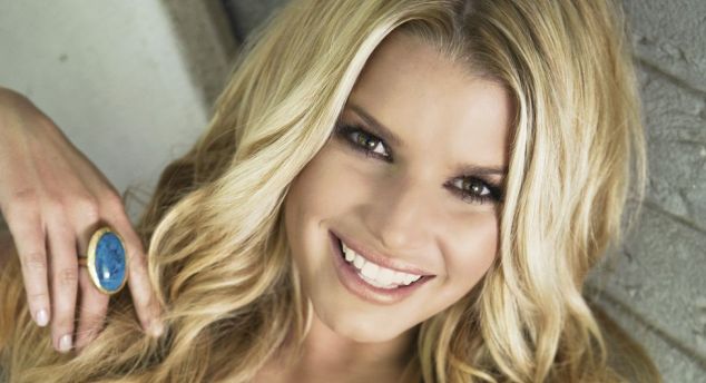 Έβγαλε το μωρό στο…twitter!