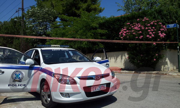 Τώρα -Αποκλεισμένη η περιοχή γύρω από το σπίτι