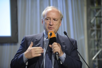 “Σχέδιο Μάρσαλ θέλει η Ελλάδα”