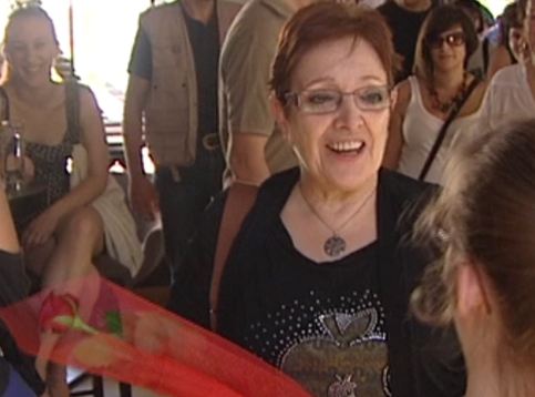 Η Παπαρήγα σε καφέ