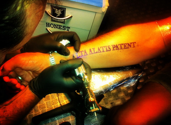 Το νέο τατουάζ του Πέτρου