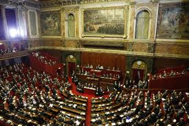 Ξανά στις κάλπες οι Γάλλοι