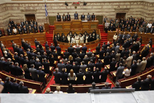 Παραμένει στην Αθήνα