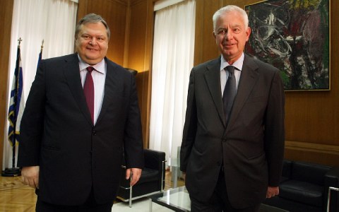 Τώρα -Στον πρωθυπουργό ο Βενιζέλος