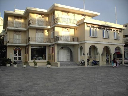 “Ιερό” Γραφείο Εργασίας