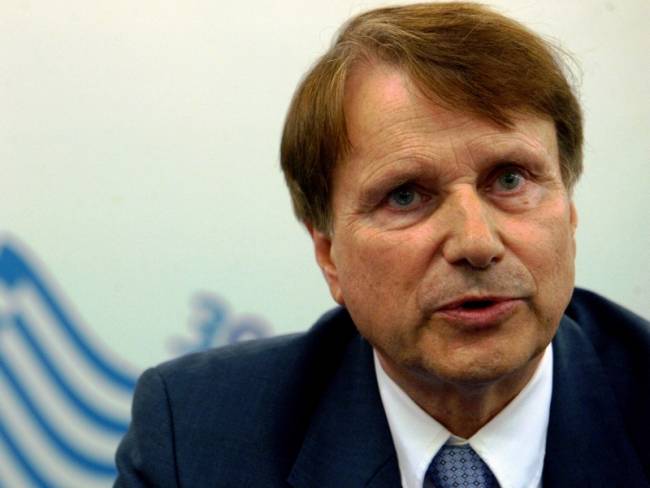 Ζητάνε χρήματα από τον Ράιχενμπαχ