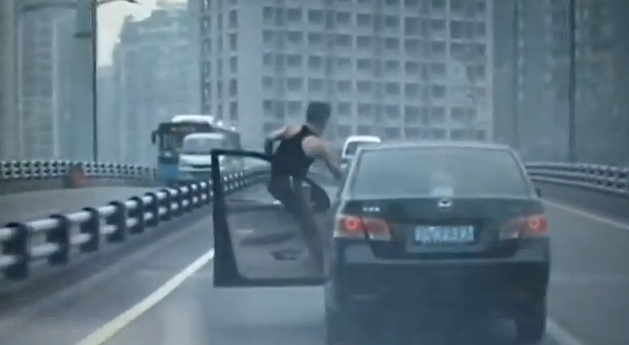 Ριψοκίνδυνη οδήγηση στην Κίνα