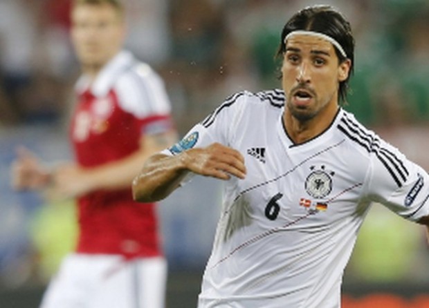 “Μας φέρνει γούρι η Μέρκελ”