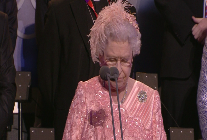 Η βασίλισσα κήρυξε την έναρξη