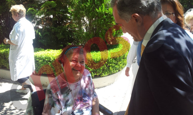 Τώρα-Ξεναγούν στο Άσυλο τον υπουργό