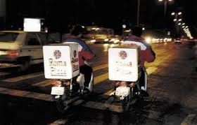 Λήστεψαν διανομέα φαγητού