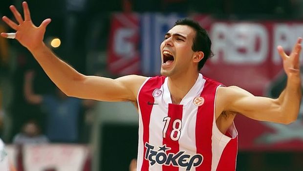 Έδεσε στο λιμάνι ο Σλούκας